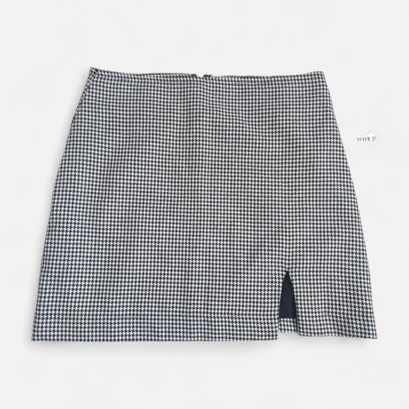 Forever 21 Dresses & Skirts - Forever 21 NWT Classic Academia Houndstooth Black And White Skirt